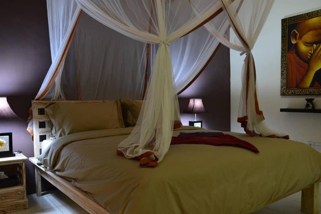 Villa Eden Seminyak Luaran gambar