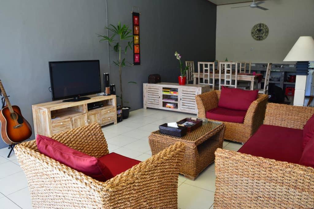 Villa Eden Seminyak Luaran gambar