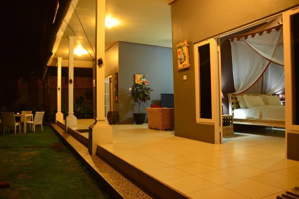 Villa Eden Seminyak Luaran gambar